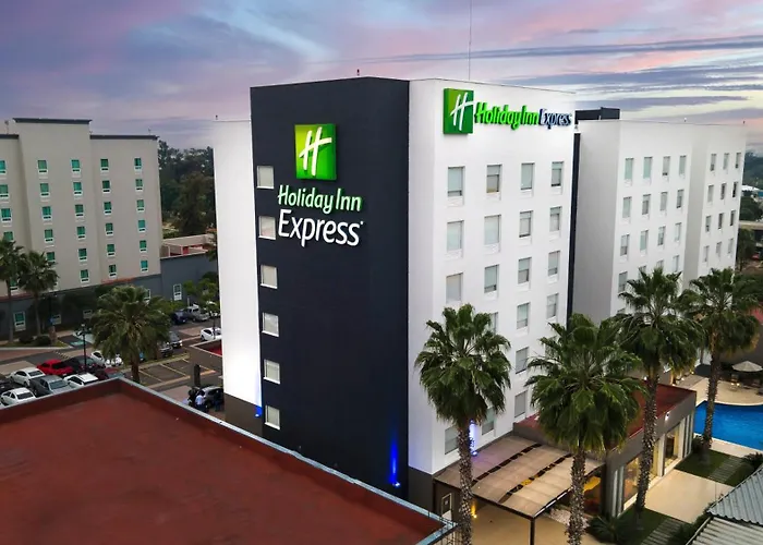 Holiday Inn Express Guadalajara Aeropuerto By Ihg