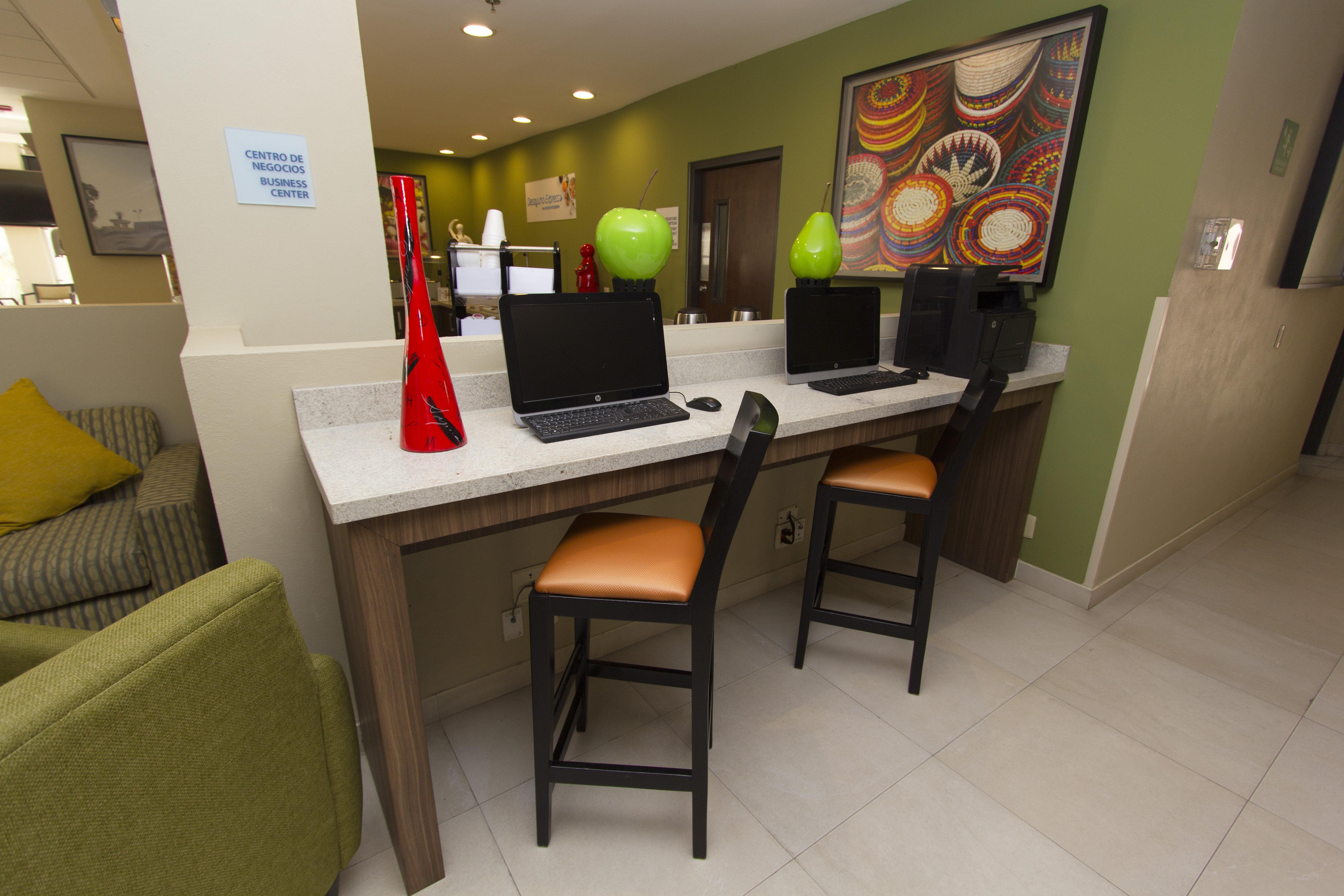 Hotel Express Guadalajara Aeropuerto By Ihg 3*